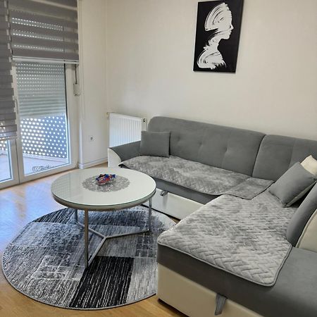 Amina Apartment Tuzla Exterior foto