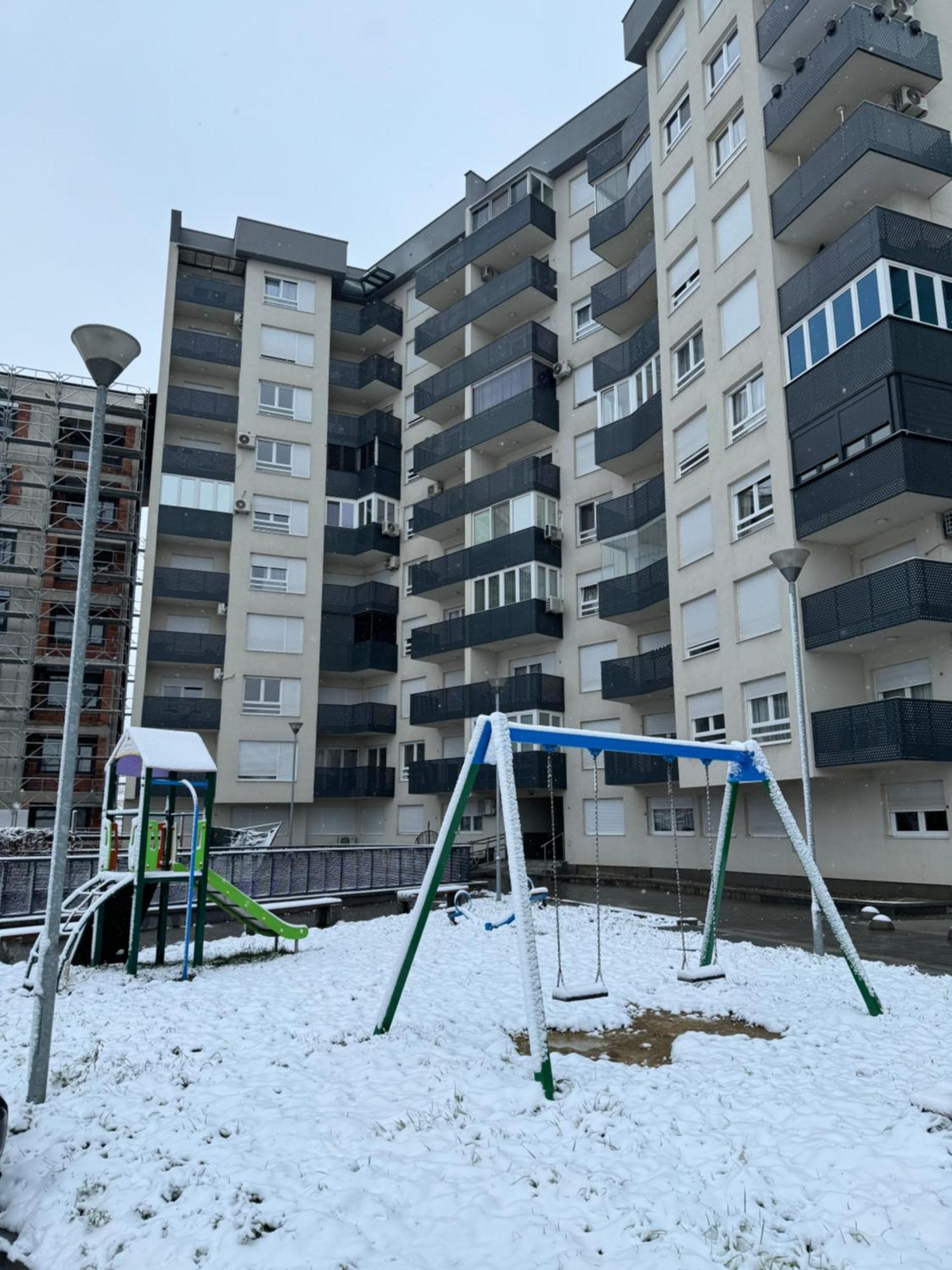 Amina Apartment Tuzla Exterior foto